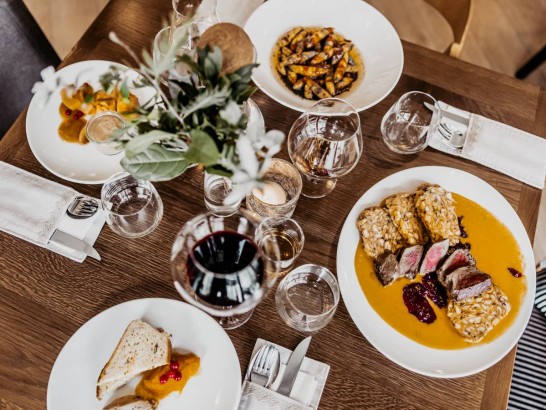 Season restaurant